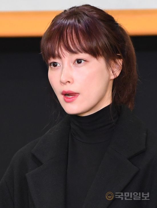 변함없는 미모 배우 ‘이나영’