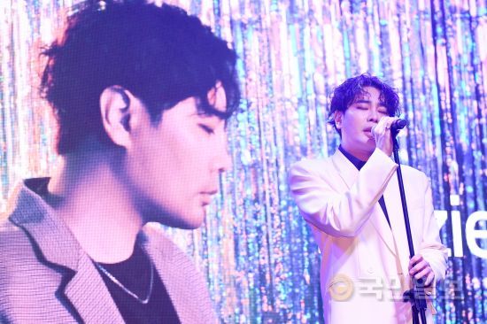 시티팝앨범 코스모스로 컴백한 뮤지