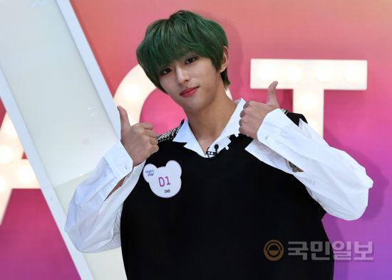 매력 넘치는 비주얼 ‘다크비’ 디원(D1)