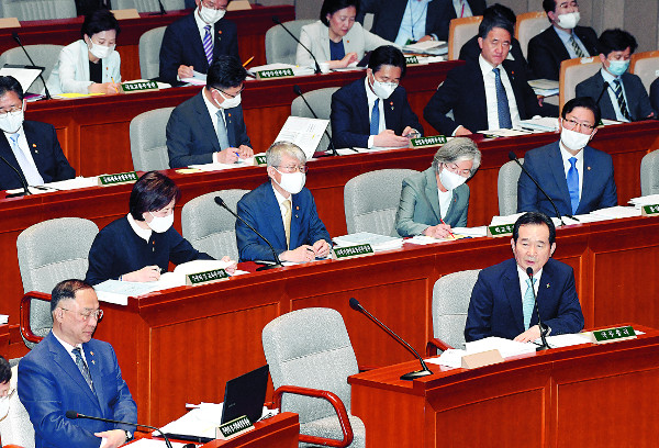 35조 역대 최대 규모에도… 운영위, 50분 만에 회의 끝