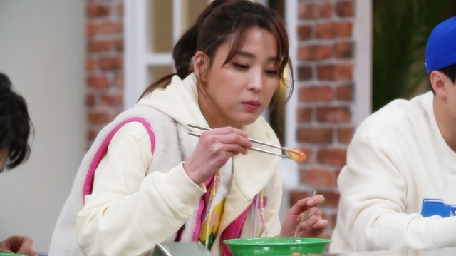 ‘맛남의 광장’ 한고은, ‘백야식당’ 新 먹방 여신 등극