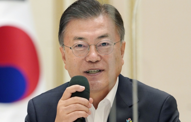 문 대통령, 초선 만나 ‘盧 애독서’ 언급한 이유는
