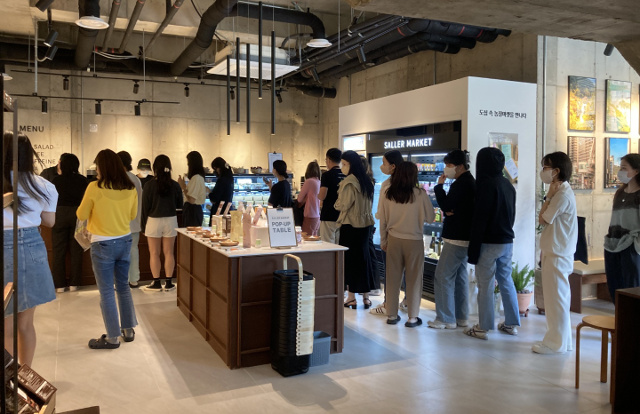 도심 속 농장 샐러마켓 대성공 … 큰 뜻 품은 ‘선한 청지기’