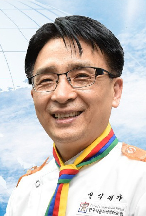 그림 감상자 모두를 만찬자리로 잡아끄는 ‘놀라운 힘’