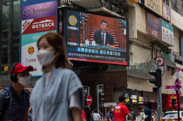홍콩증시, 시진핑 3기에 ‘패닉셀’… 지수만 6% 급락