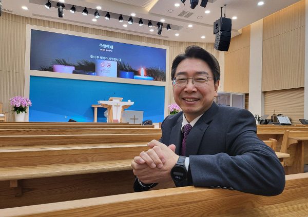 학자의 길 대신 목회 선택… 기도·양육·전도로 느린 변화 추구