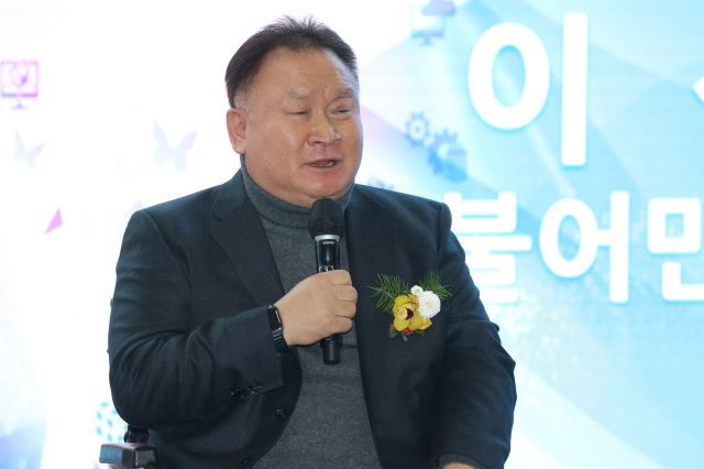 이재명 직격한 이상민 “당대표직 수행 지혜롭진 않아”