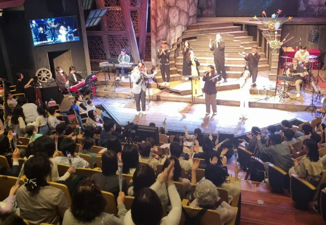 [다시 희망의 교회로] 평일엔 공연장, 주일엔 예배당… 문화선교의 경계 허물다