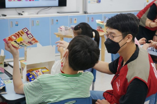 롯데중앙硏, 특수학교 아동 대상 ‘찾아가는 냠냠연구소’ 실시