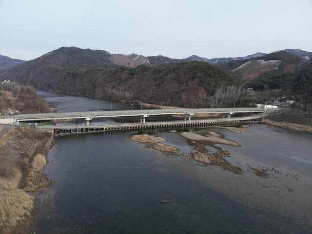 춘천 이색명소 콧구멍다리…52년 만에 철거된다