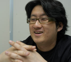 권위적인 디지털은 가라!