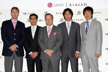 [사진]LG패션, 국가대표 축구팀에 알베로 선물