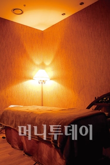 新데이트 장소, 발마사지숍