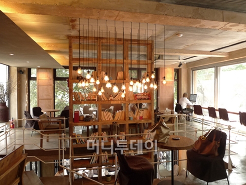 고용부 노동법 어긴 커피전문점 잡겠다