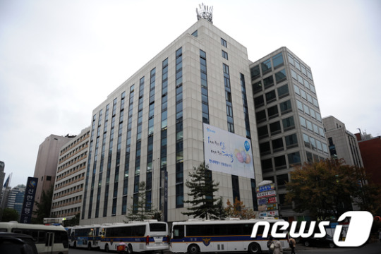 與, 오늘 최고위에 ‘쇄신안’ 보고… 중앙당사 폐지 등 격론일 듯