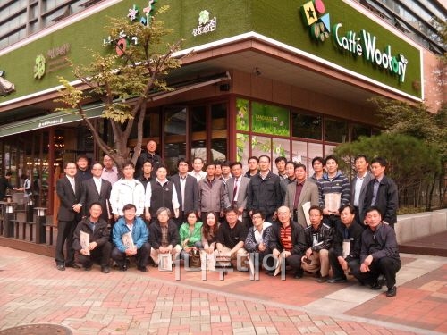 [머니MnB] 나무공작소 옥외광고 실무자과정 ‘카페우토리’서 실시