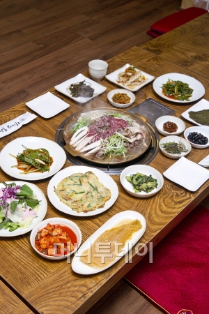 서울식불고기와 세미한정식 풍의 반찬으로 만족도 배가시킨 곳..