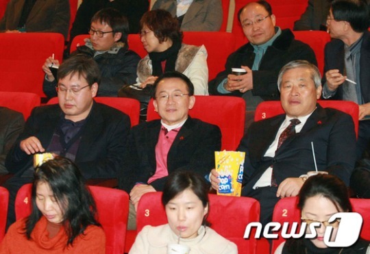 김완주 전북지사, 도내 전 시군에 작은 영화관 건립키로