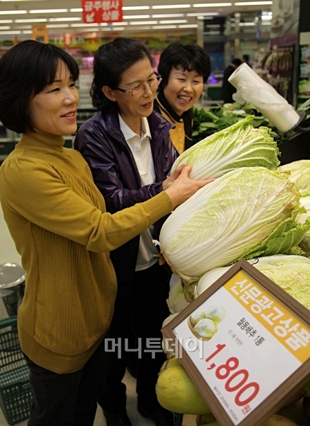 대형 유통기업의 도전 도매시장보다 싼 야채