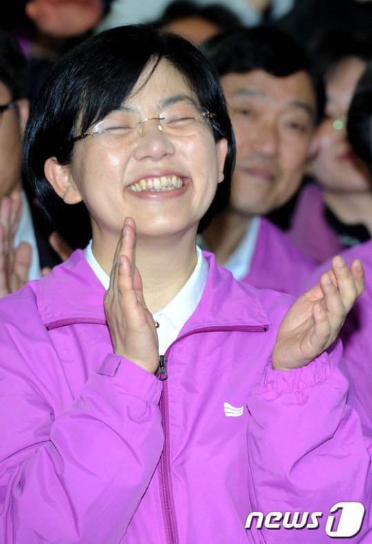 [사진]이정희 대표의 함박웃음