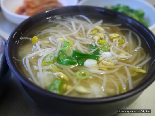 콩나물국밥이 정말 1500원? 착한 가게들