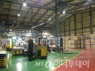 화신이앤비, 삼광글라스 천안공장에 무전극 램프 설치