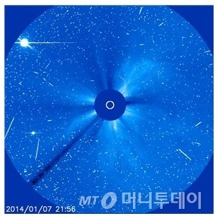 3단계 태양입자 유입 경보…북극항로 운항 자제