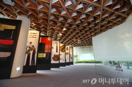 청와대 사랑채 27일부터 재개관.. 한식 만들기 체험도