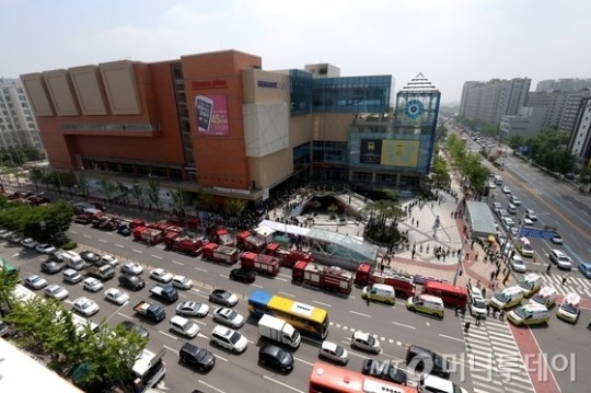 고양터미널 화재, 홈플러스·메가박스 영업 중단 불가피