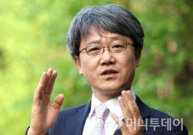 정책통 vs 전략통···기재위 식물 상임위 오명 벗나?