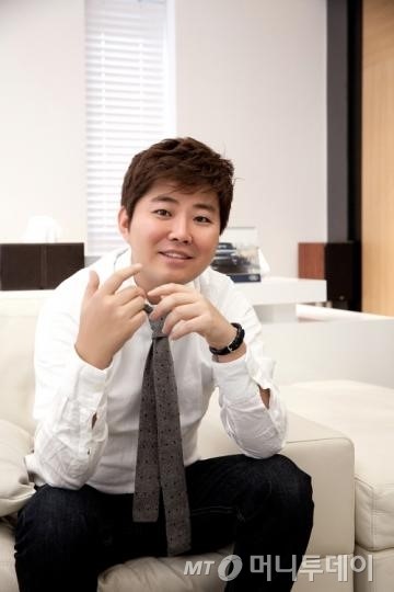한성호 FNC엔터 대표 中 매니지먼트 사업진출..내년 성장 자신