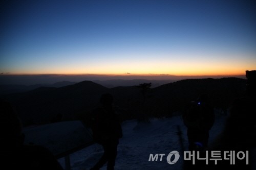 태백이 선물한 NH증권 통합의 서광