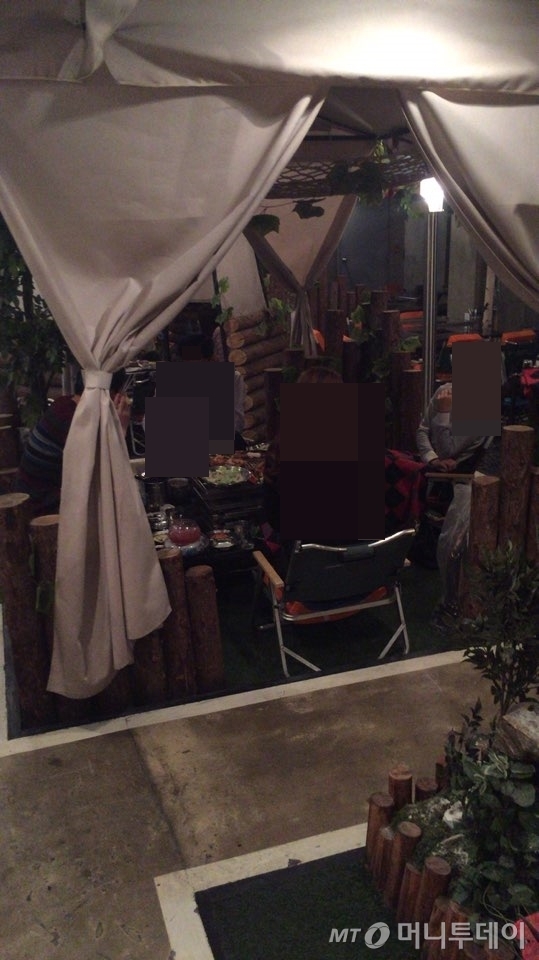 텐트 안에 뜨거운 화로가…도심속 캠핑식당 화재 무방비