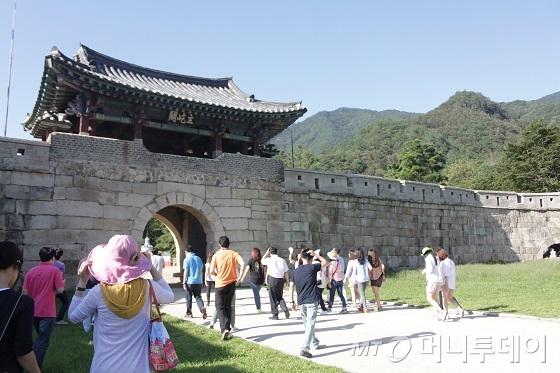 문경새재 등 14개팀 2015 한국관광의 별 수상