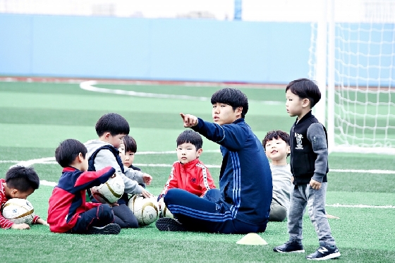 홈플러스, 서수원점 옥상에 대규모 운동장 설치