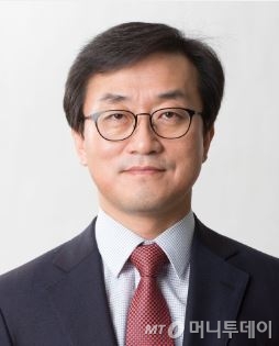 [40雜s]구조조정은 외국 회사에? 장·차관도 컨설턴트 앉히자