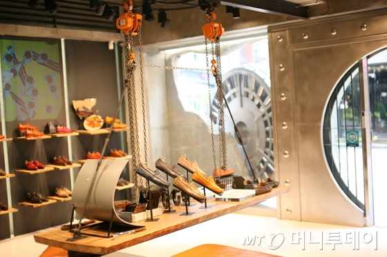 6兆 中 제화 기업이 찜한 신발…R&D 투자가 빛 발했죠