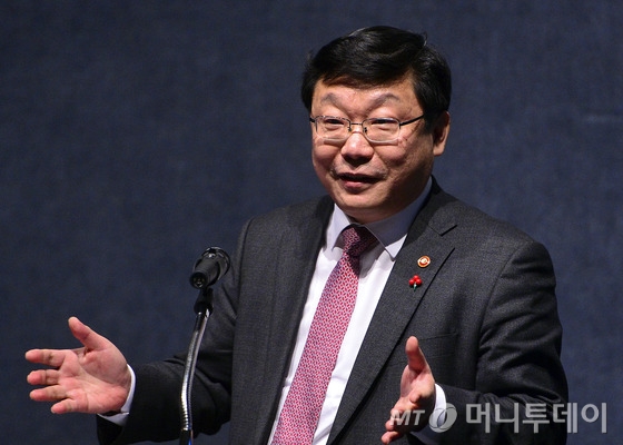 주형환 산업부 장관 천연가스 안정적 도입, 새로운 과제