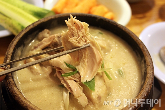 추위 잡는 든든한 보양식…삼계탕 맛집 3곳