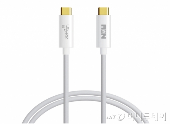 [상생협력] 금형기술을 담은 USB, 엠에스텍