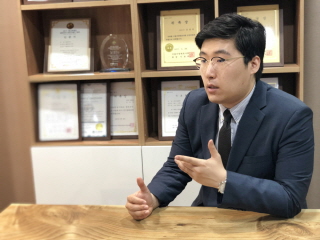 법률사무소 차이, 사무장 없이 변호사가 처음부터 끝까지 의뢰인과 소통