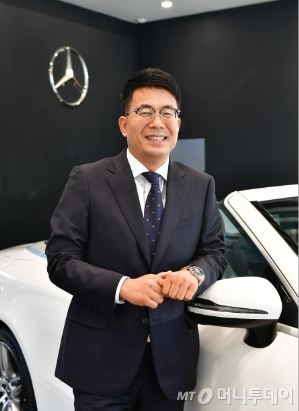 봉사는 나의 힘..車판매 성과급, 회식보단 양로원 후원에 보람