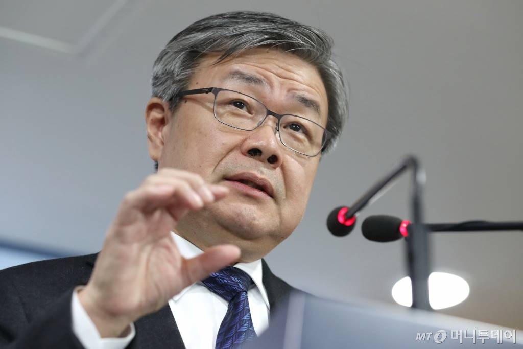 이재갑 장관 신기술분야 직업훈련 확대해 산업경쟁력 ↑