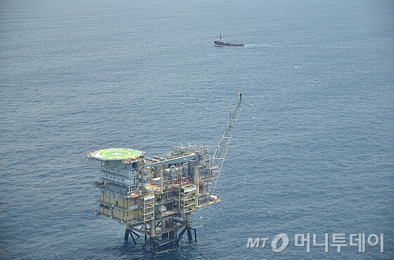 2.2조 뽑아낸 동해가스전…해상풍력단지로 변신