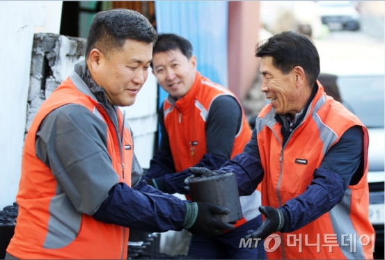행복을 향한 드라이빙 한국타이어앤테크놀로지의 나눔과 봉사