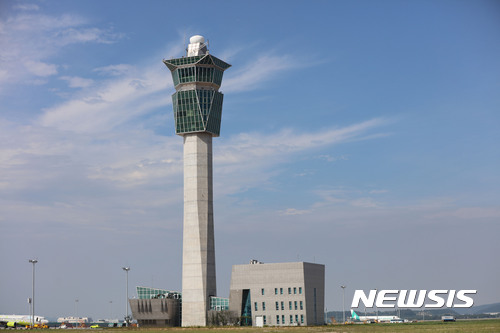이곳 뚫리면 하늘길 막힌다… 코로나에 관제탑 비상