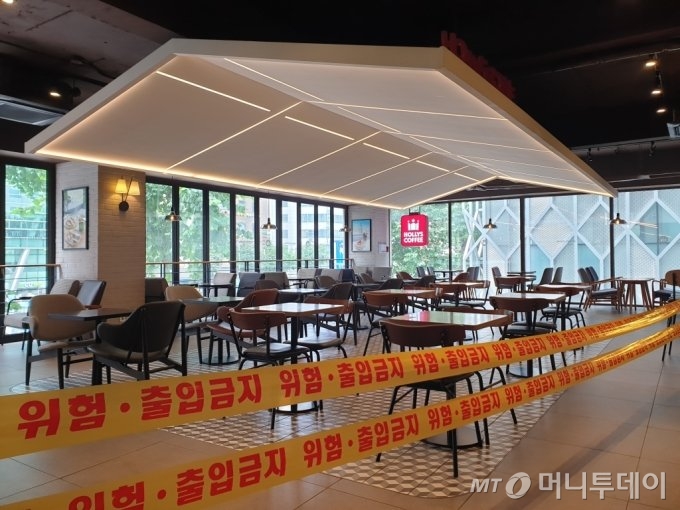 최악은 면했다 카페·빵집·음식점 영업재개 일단 안도