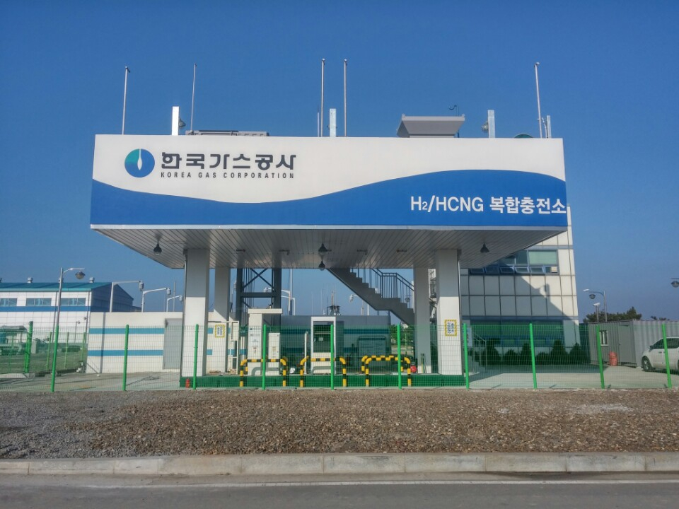 한국가스공사, 수소 신산업 추진 기대감…52주 신고가 경신