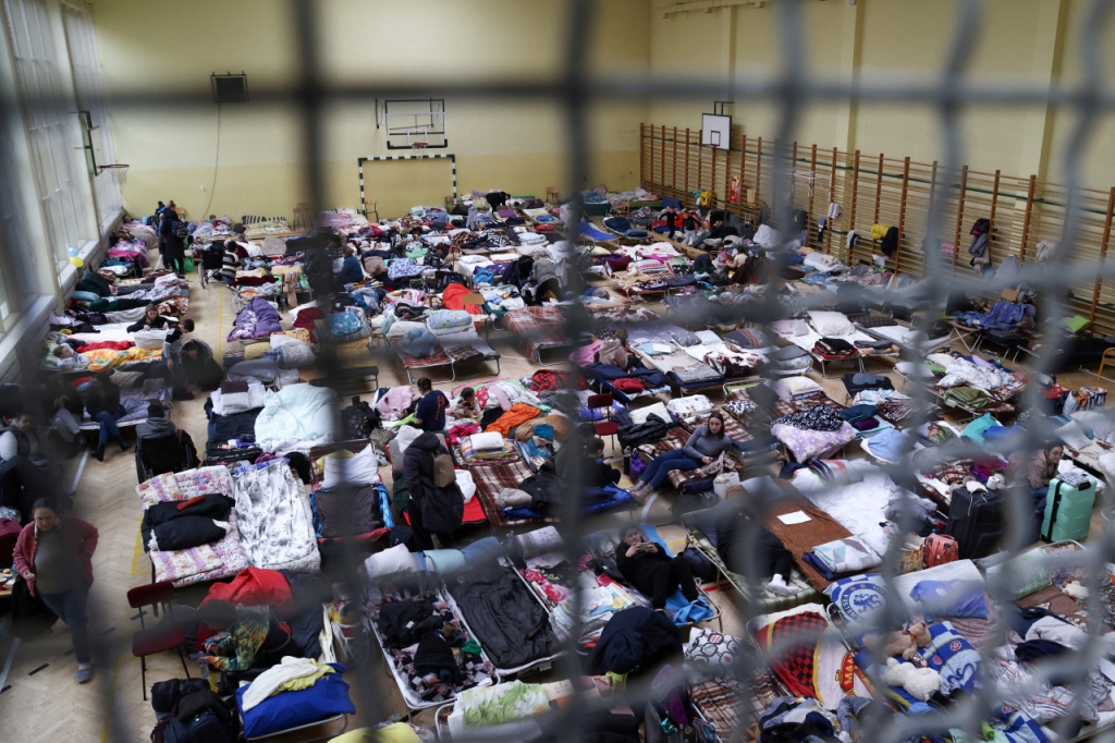 러-우크라 인도주의 통로 열렸다…민간인 5000명 첫 탈출