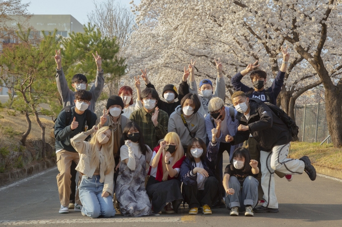 경일대, 벚꽃 사진 촬영 행사 새롬 사진관 펼쳐